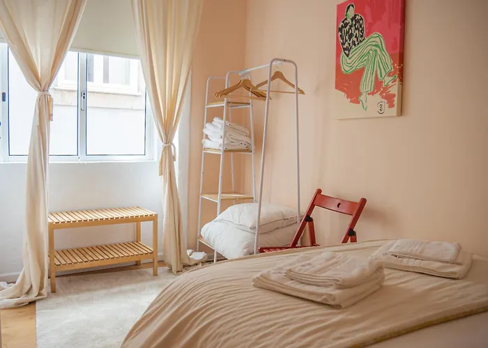 Impar Triplex House *