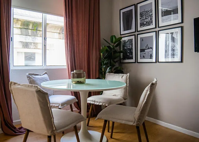 Impar Triplex House *